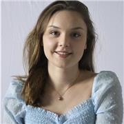 étudiante en école de commerce, presque bilingue ;) (niveau C2)
Je suis disponible à Rennes et ses environs en présentiel et distanciel :)